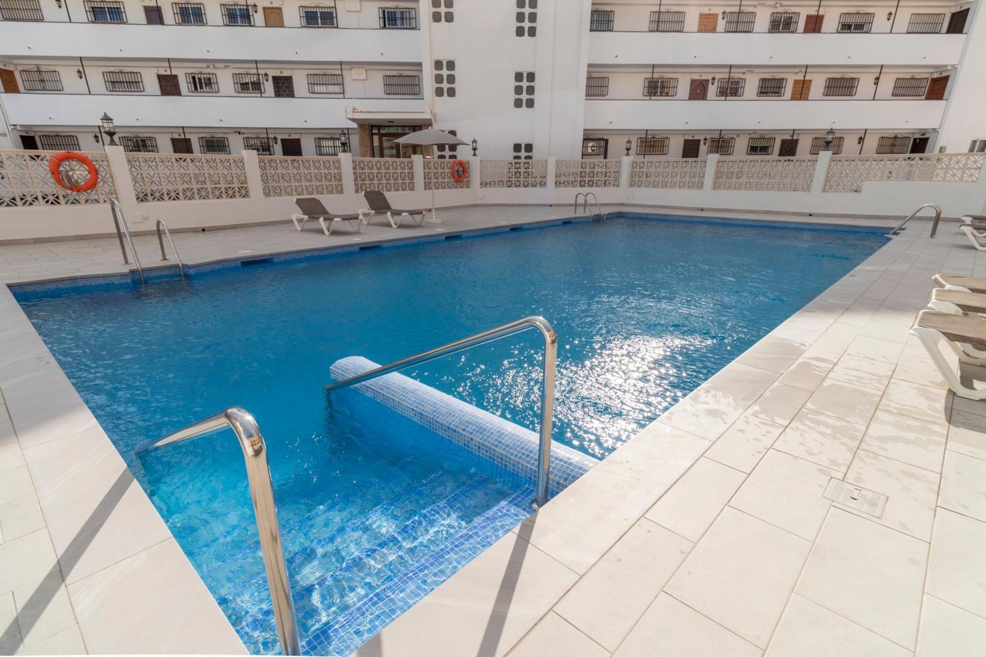 Rentitspain Apartamento Arce 13 Balcon Con Vista Al Mar Nerja Bagian luar foto